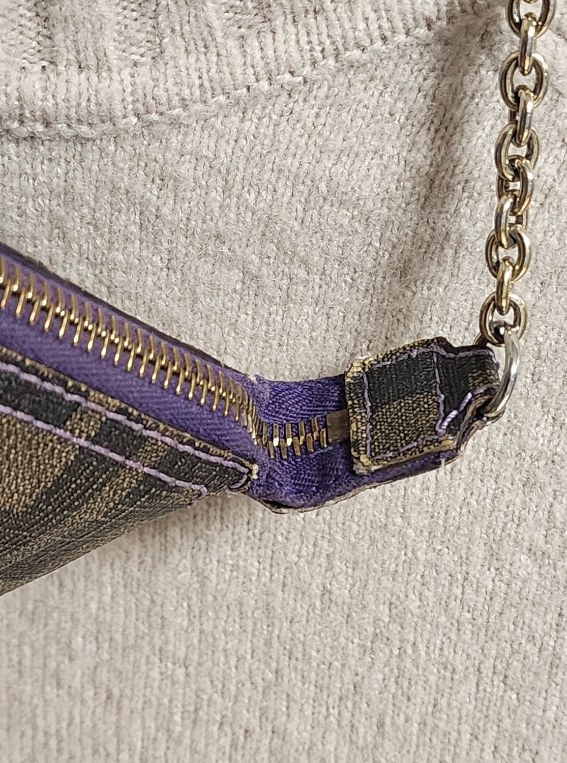 정품 펜디 FF로고 바게트 미니 체인백 상품이미지5