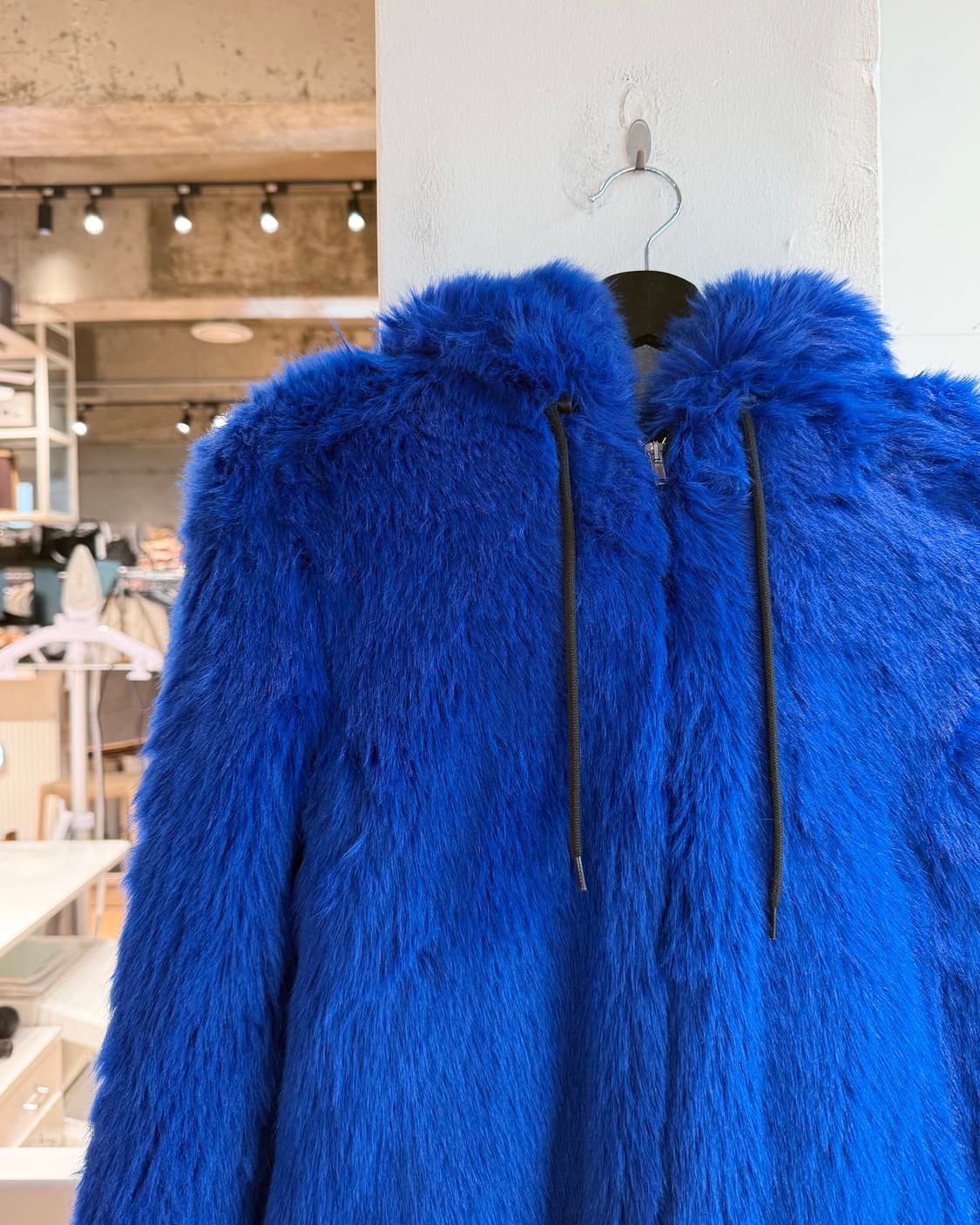 msgm 블루 페이크 퍼 후드 자켓 상품이미지4