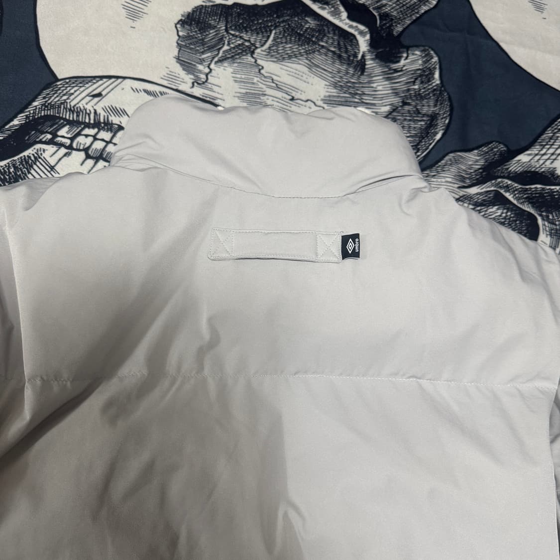 엄브로 리버시블 양면패딩 95 M사이즈  상품이미지4