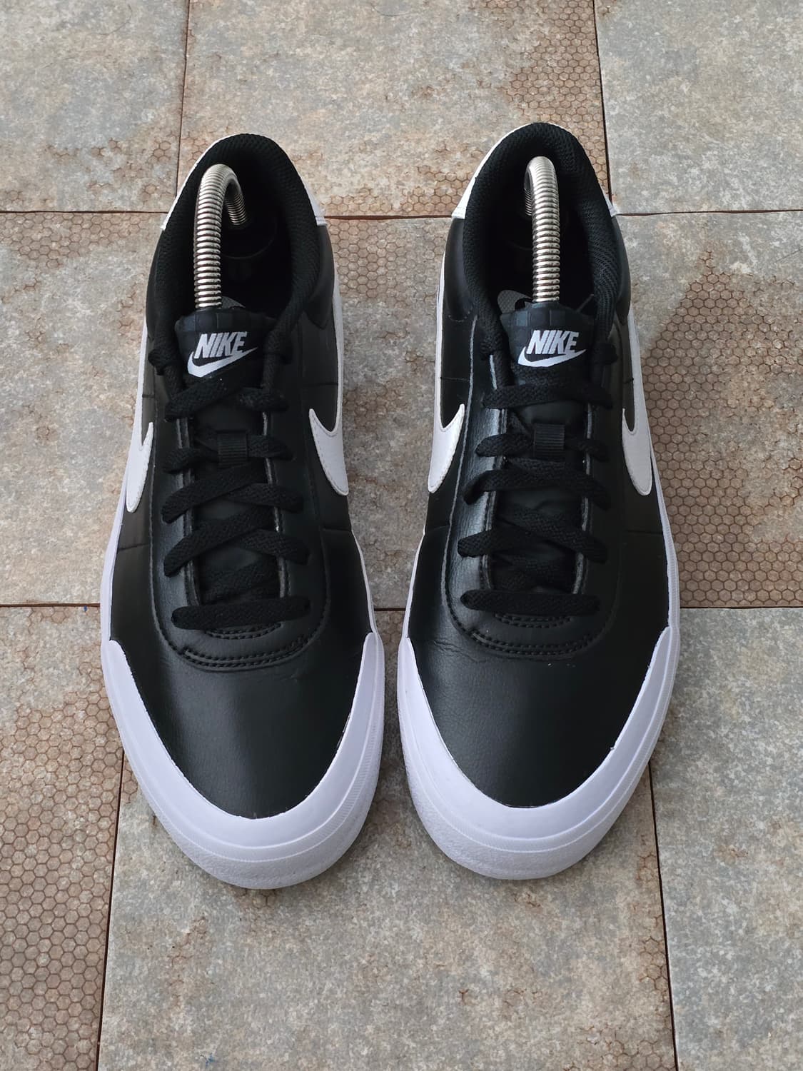 (270)나이키 코트 슛 검흰 상품이미지2