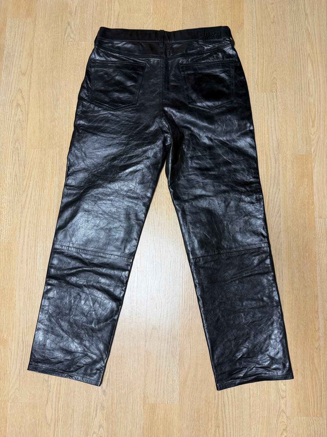 스투시 뉴클래식 가죽팬츠 상품이미지5