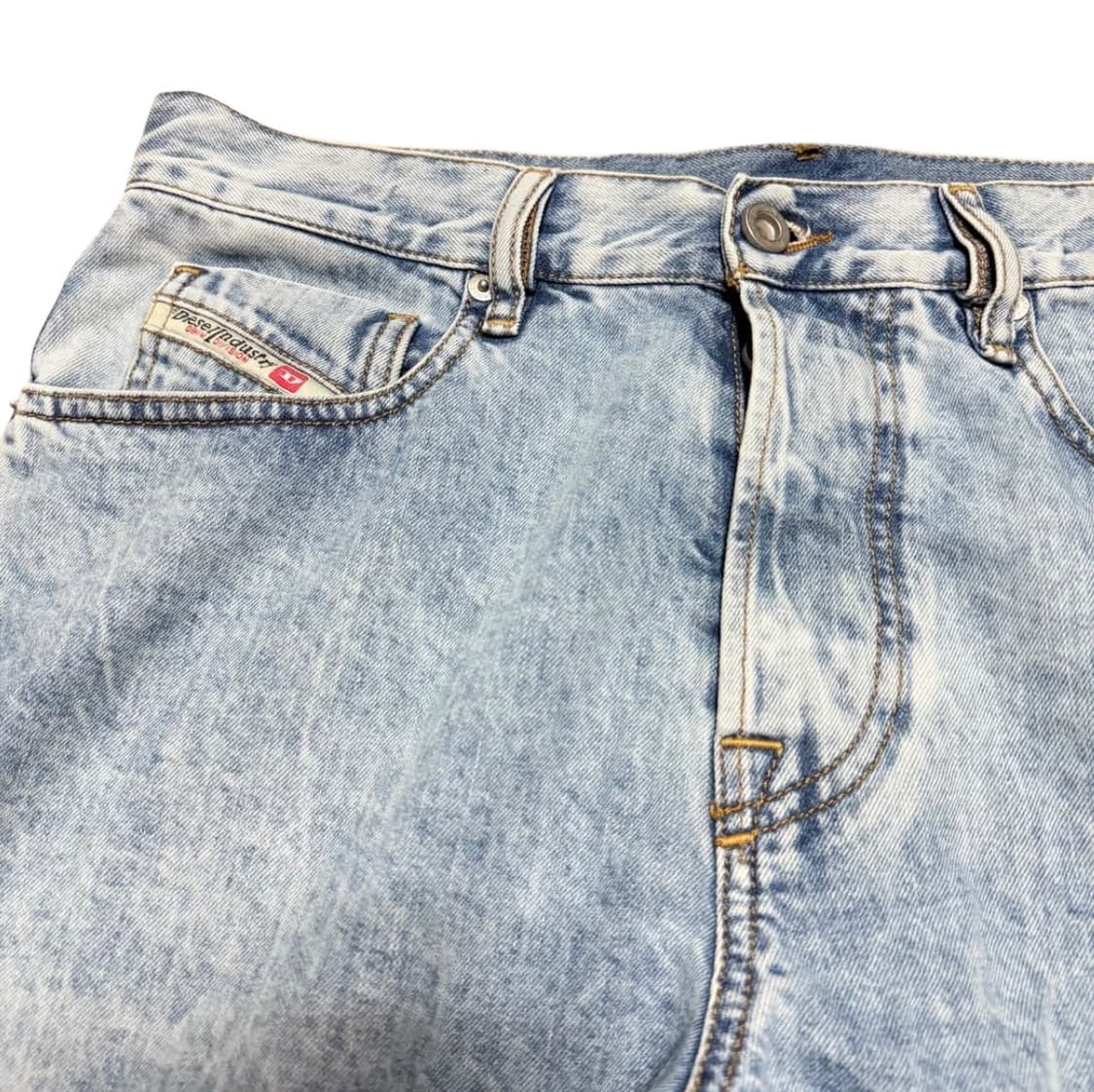 디젤(DIESEL)워싱 데님 반바지 상품이미지2