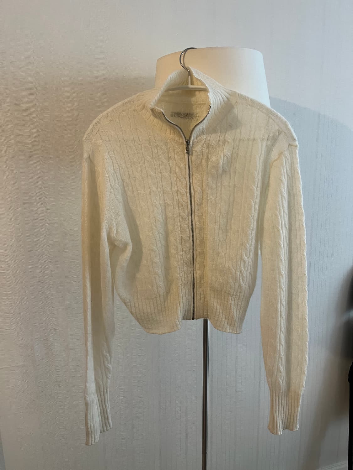 인사일런스 우먼 니트집업 상품이미지2