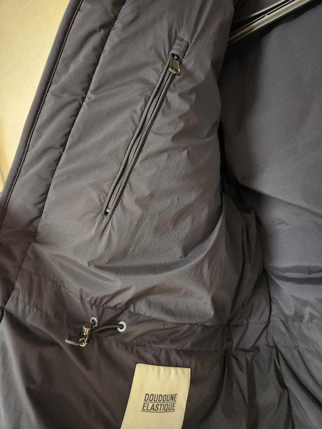 몽클레어 슈렉호른 남성 경량 패딩 상품이미지4