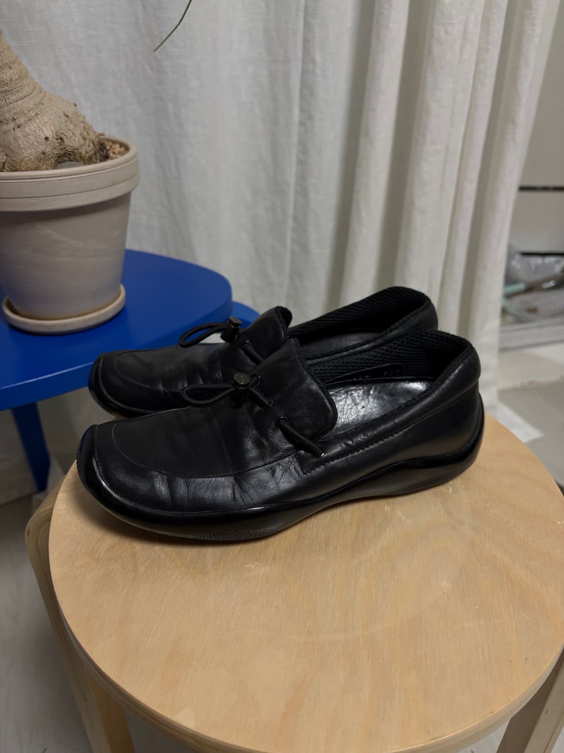 프라다 빈티지 스트링 로퍼 상품이미지3