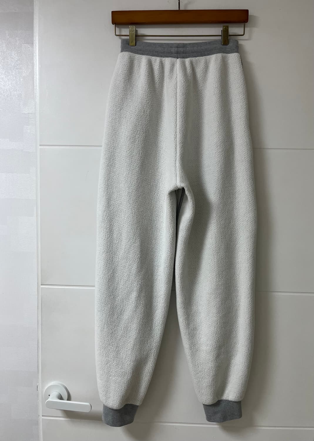 아디다스 뽀글이 츄리닝 바지 상품이미지2