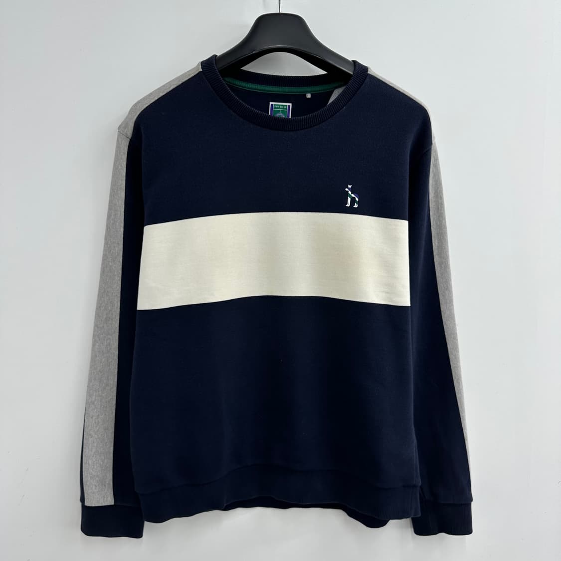 105 헤지스 윔블던 남자 맨투맨 상품이미지1