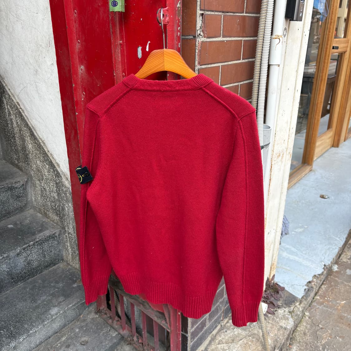 스톤아일랜드 브이넥 레드 스웨터 상품이미지5