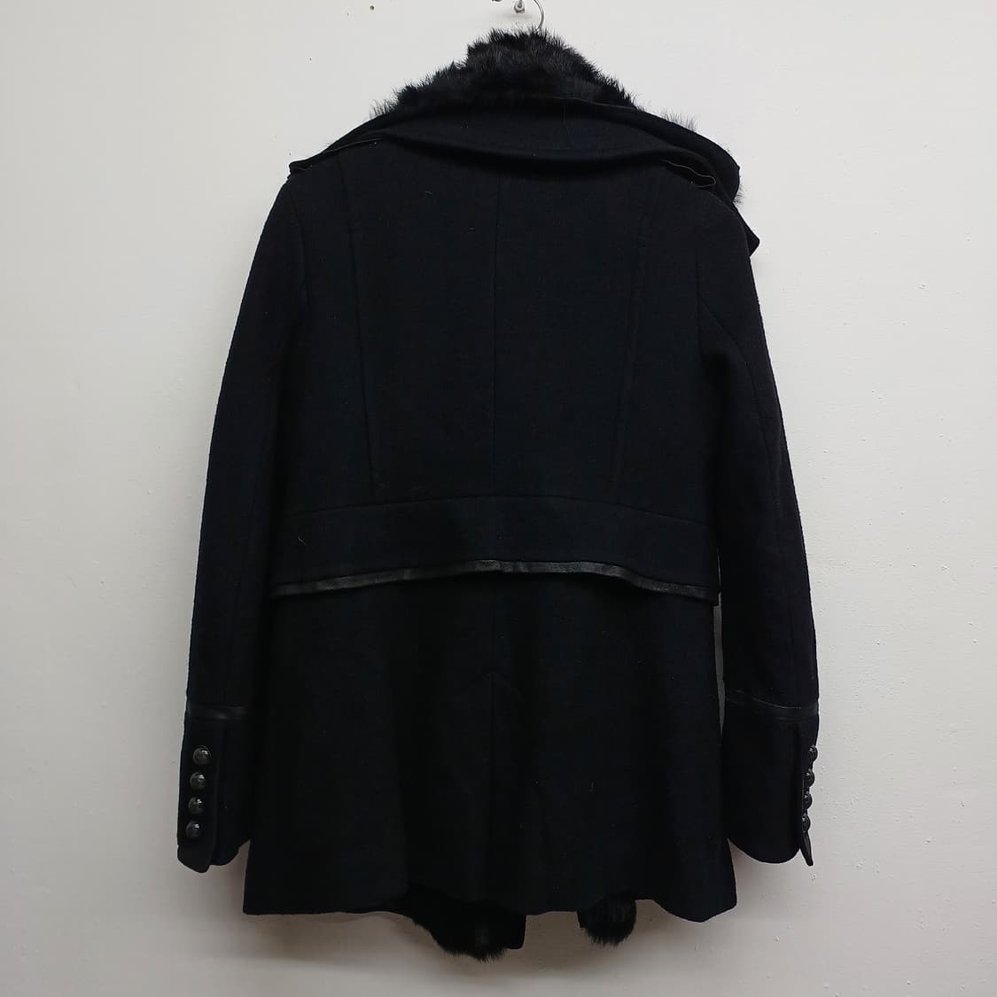 타임 포스트모던 블랙 퍼 카라 울 하프 코트 55 상품이미지2