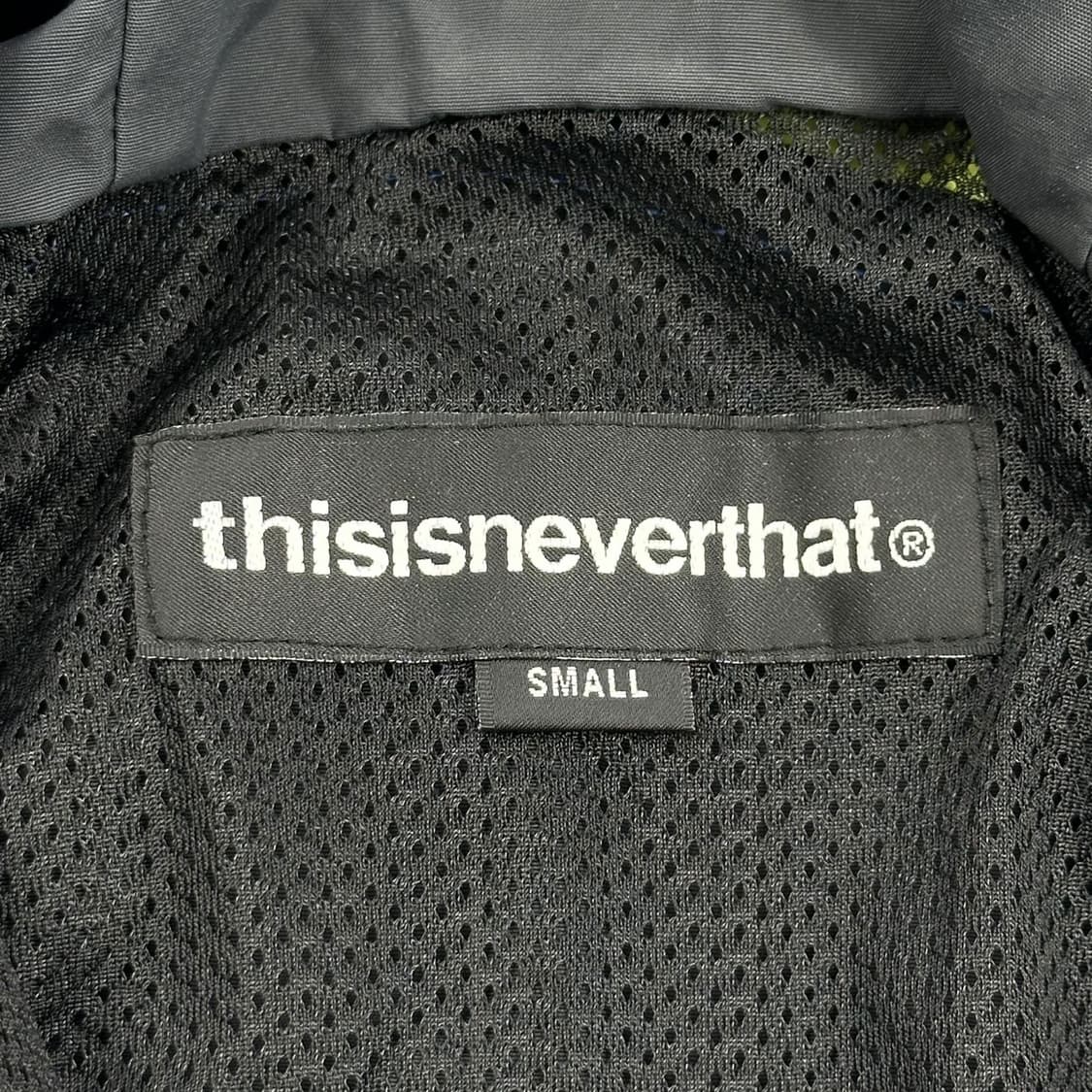 디스이즈네버댓 (디네댓) 블랙 배색 반집업 바람막이 자켓 (S) 상품이미지9