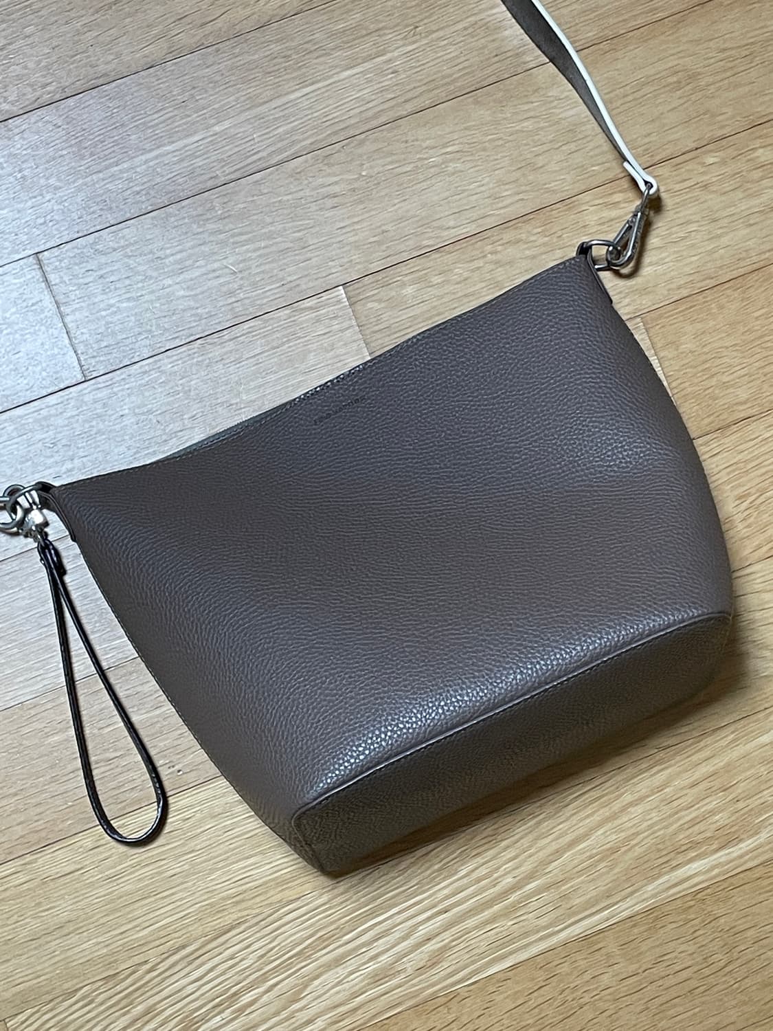 FIND KAPOOR 파인드카푸어 버킷백 가방 핑고백 상품이미지8