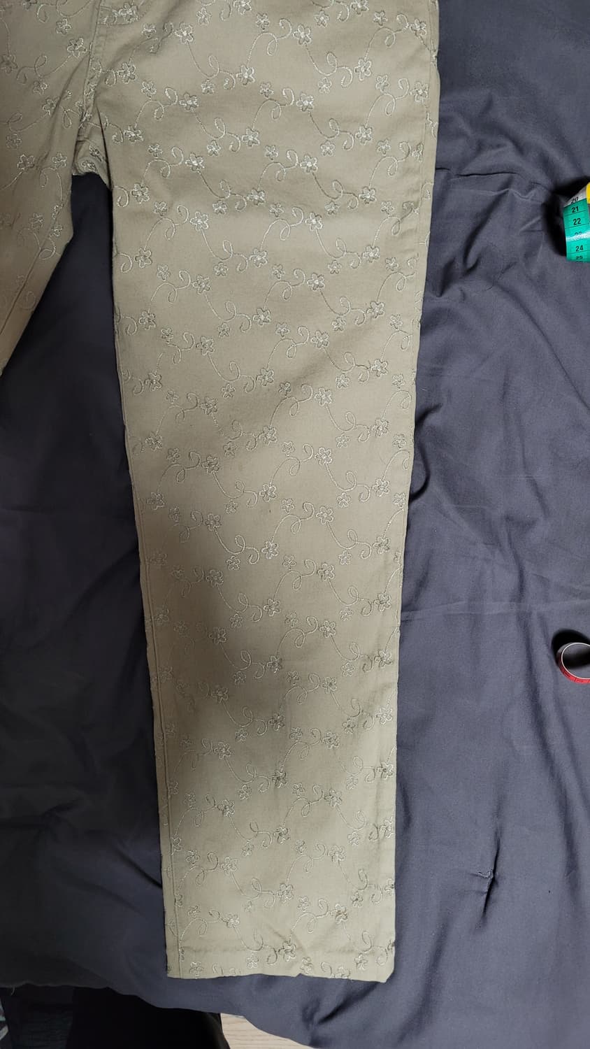 베르사체 진 쿠뛰르 플라워 패턴 스판팬츠 상품이미지5