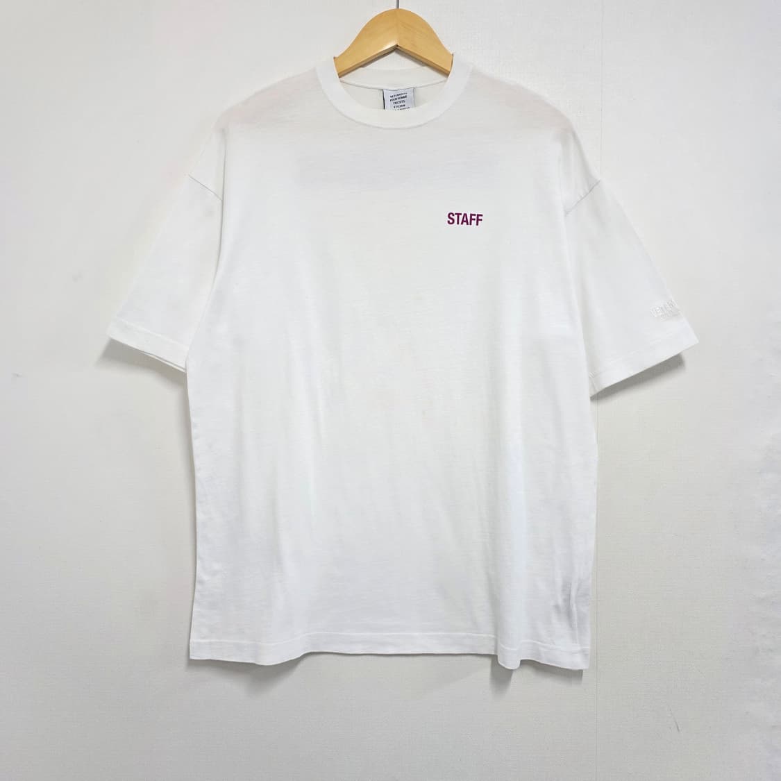 XS) 18ss VETEMENTS 베트멍 STAFF 반팔티셔츠 100 상품이미지2