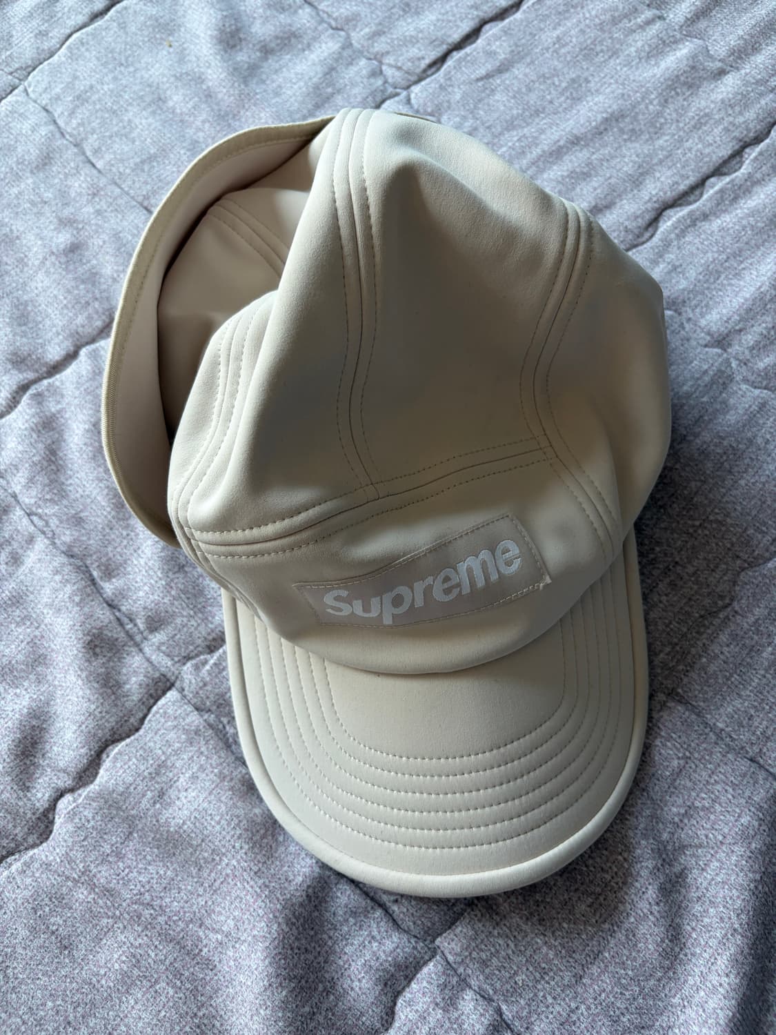 슈프림 윈드스토퍼 이어플랩 캠프캡 스톤 M/L 상품이미지1