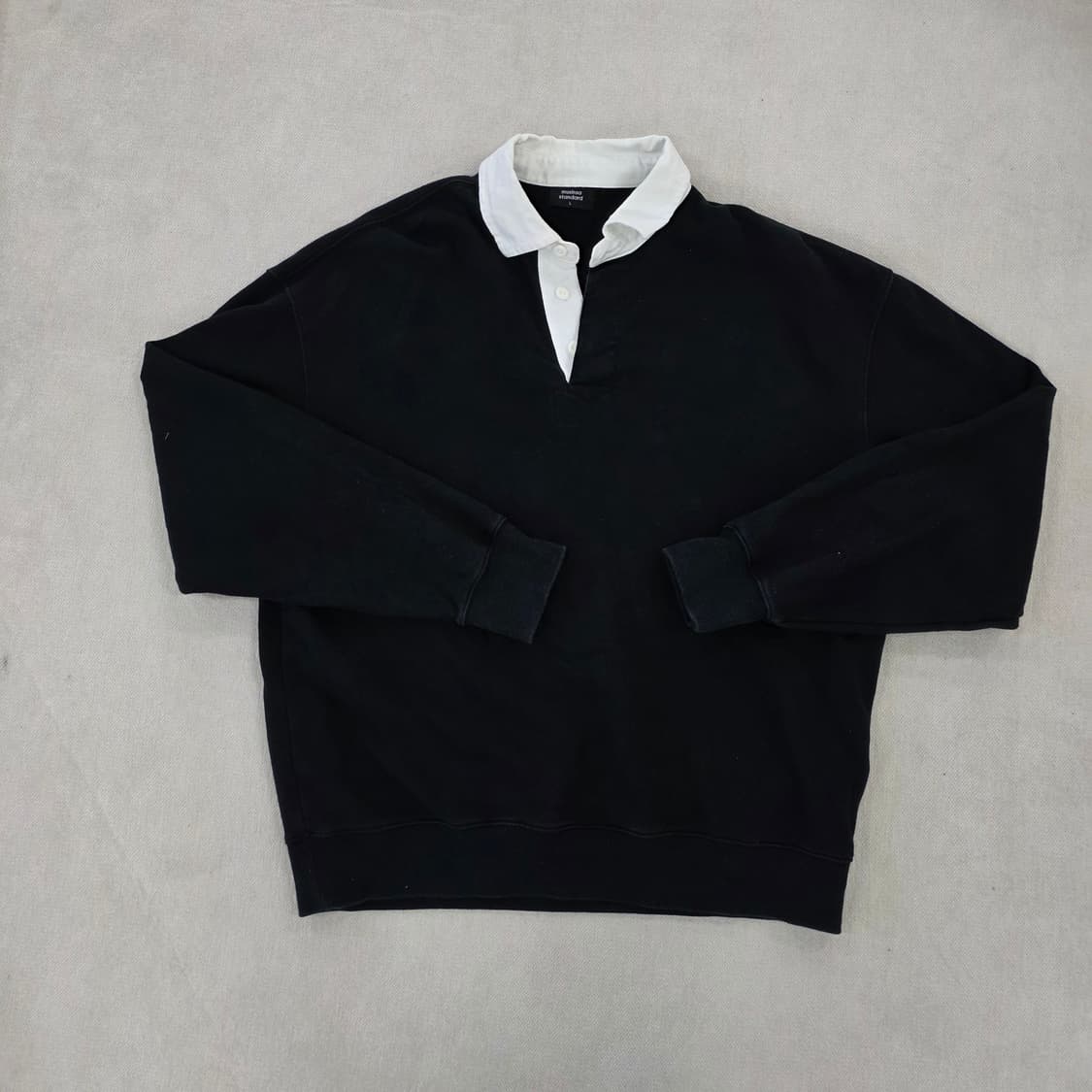 [L] 무신사스탠다드 카라 맨투맨 0213J 상품이미지1