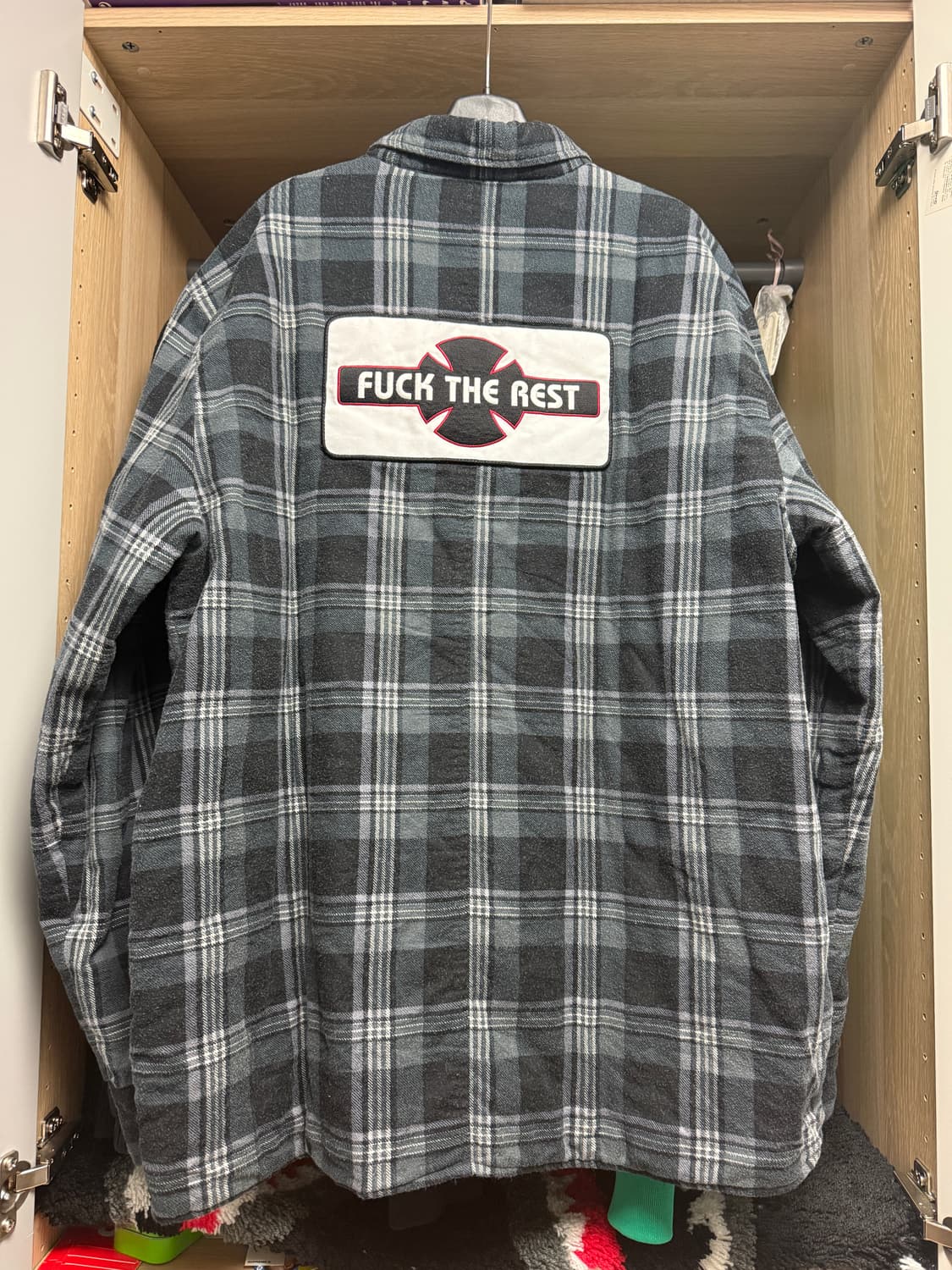 슈프림 x 인디펜던트 퀼티드 플란넬 셔츠 자 켓 상품이미지3