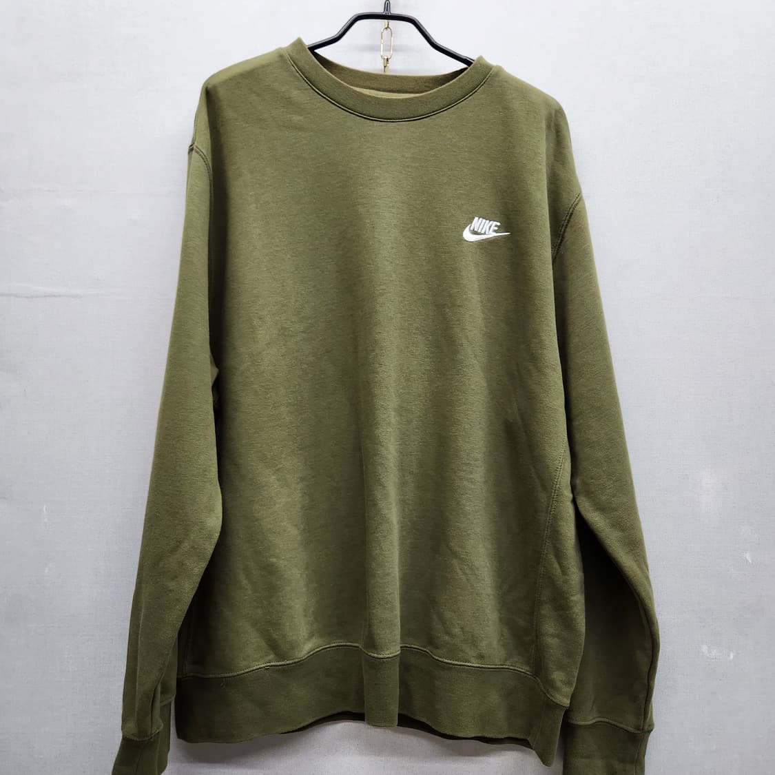 나이키 로고자수 카키색 맨투맨 XL(2XL) 상품이미지1