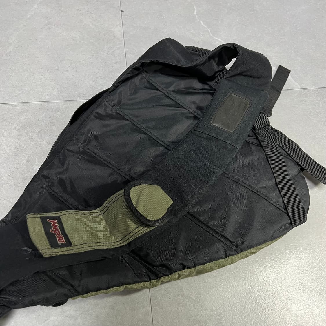 잔스포츠 Y2K 빈티지 카키 슬링백 상품이미지3