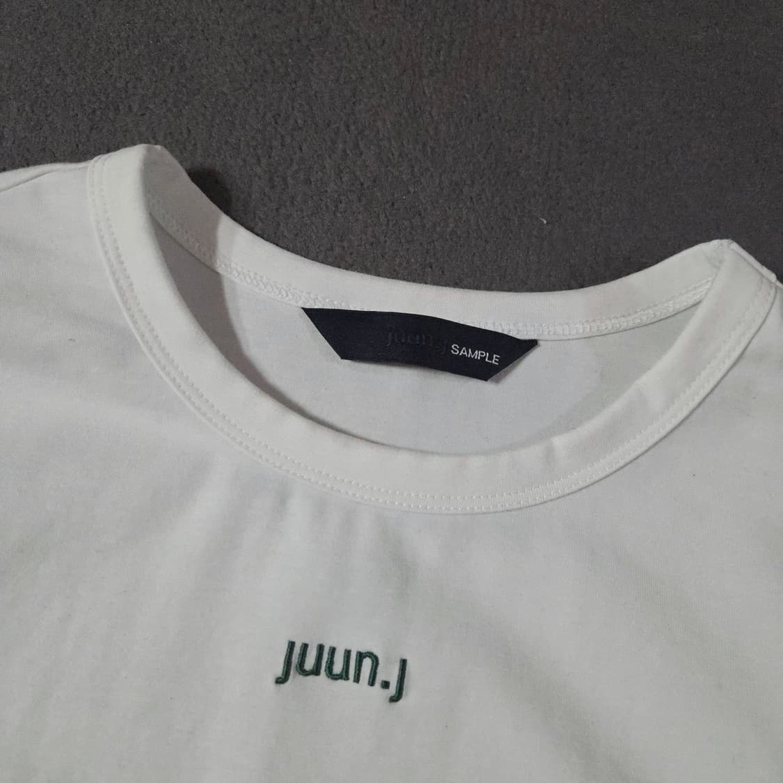 준지 레터링 여성 크롭 롱슬리브 샘플 상품이미지2