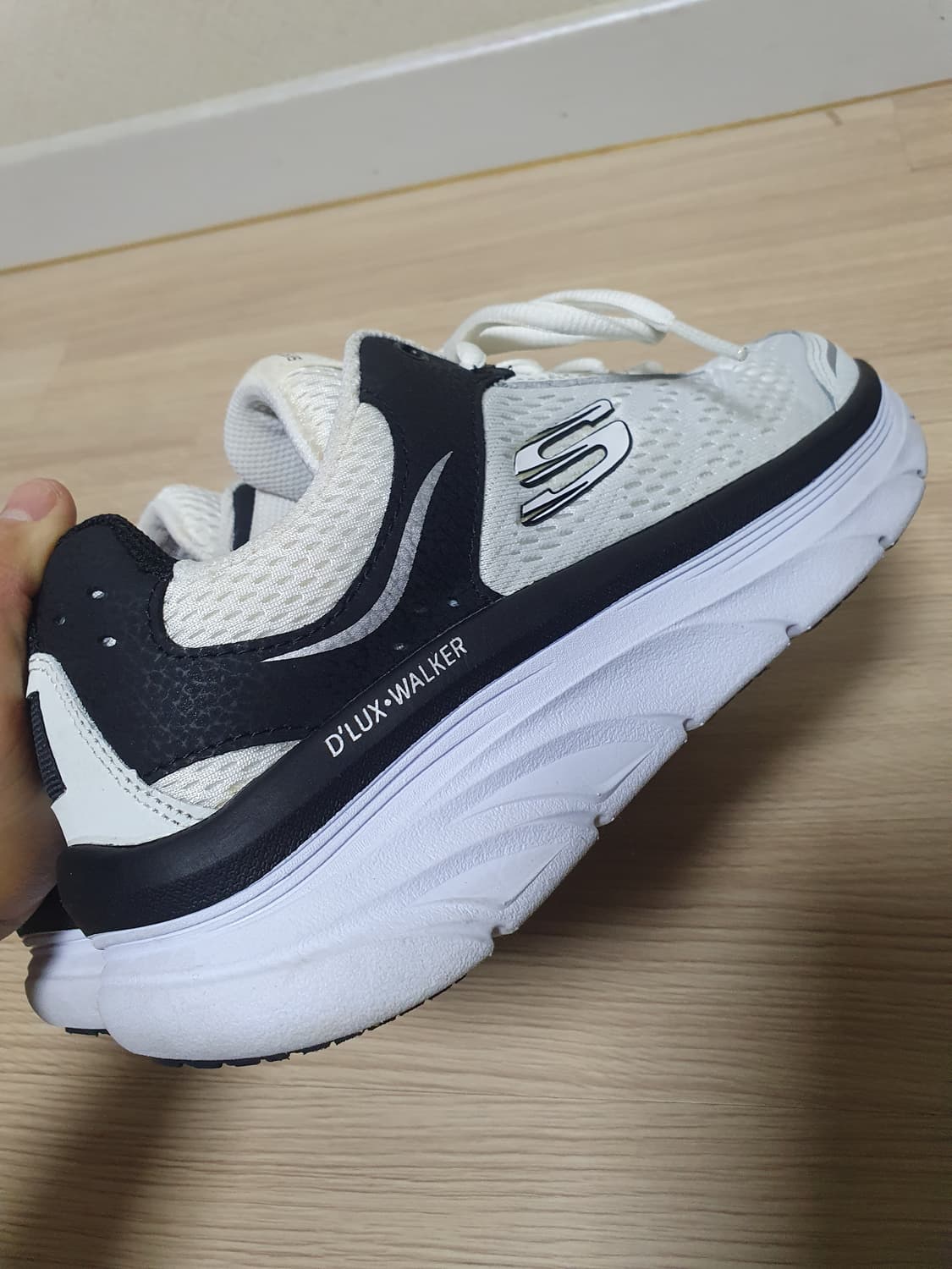 스케쳐스 디럭스워커 운동화 255 상품이미지6