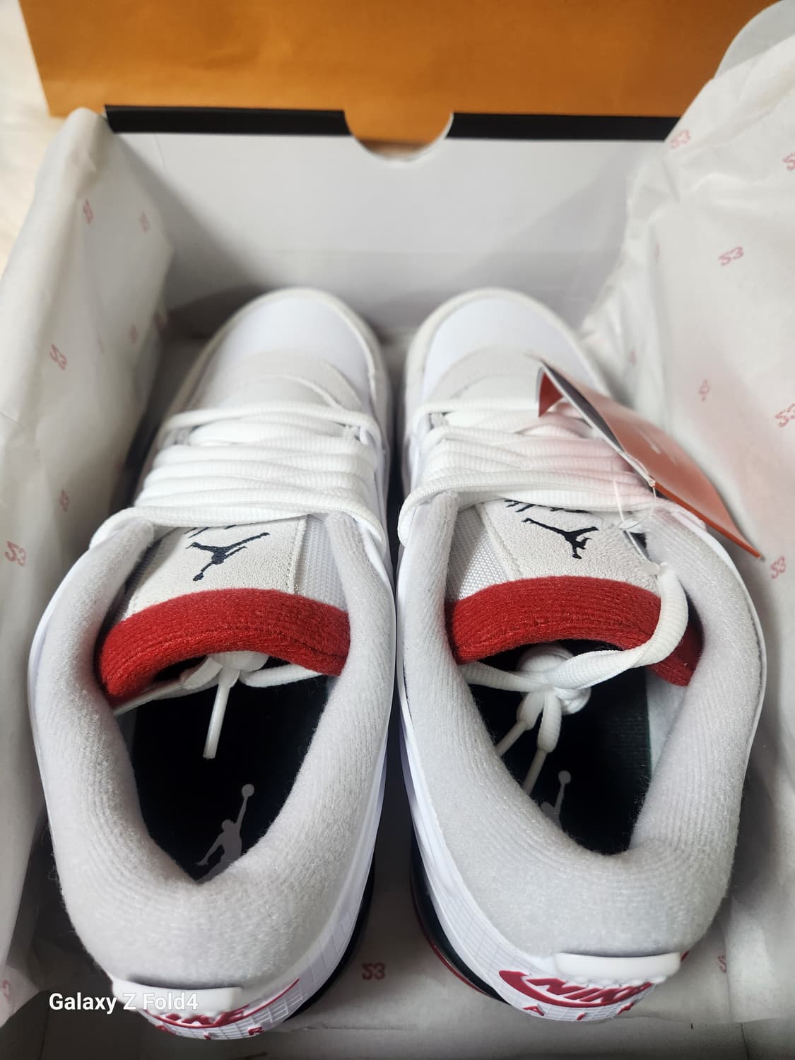 나이키 에어조던4RM 화이트 265 새제품 판매합니다 상품이미지5