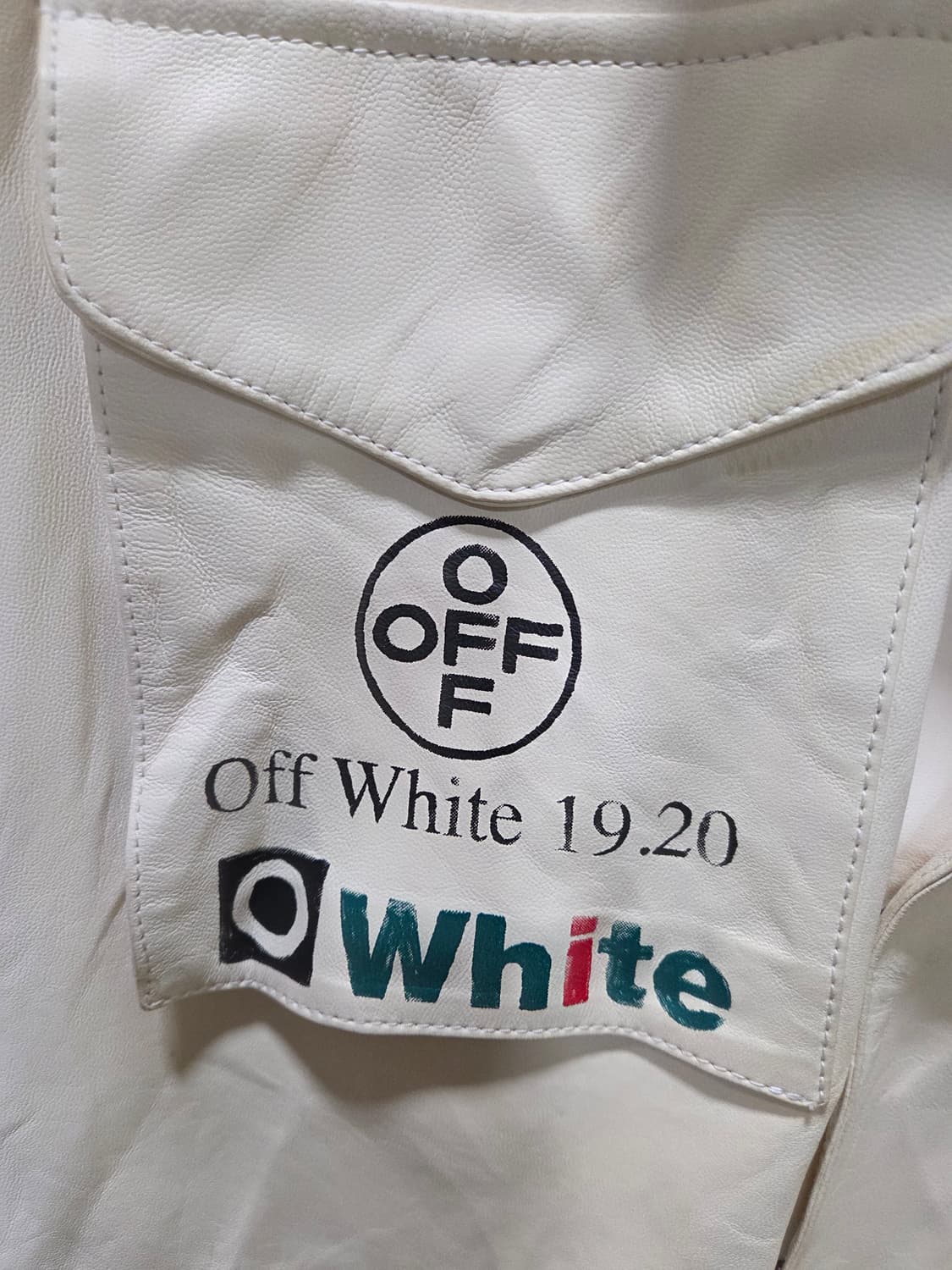 오프화이트 가죽자켓 상품이미지2