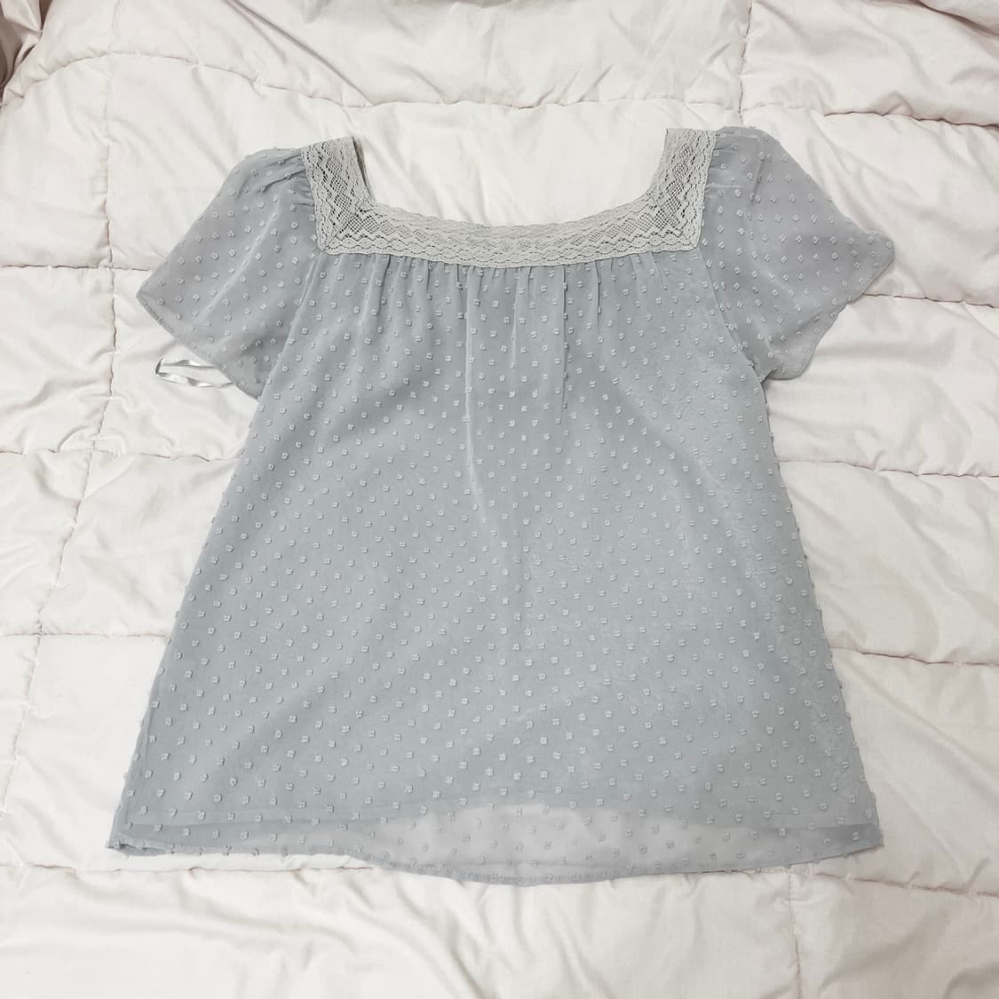 그레이 폼폼 블라우스 상품이미지2