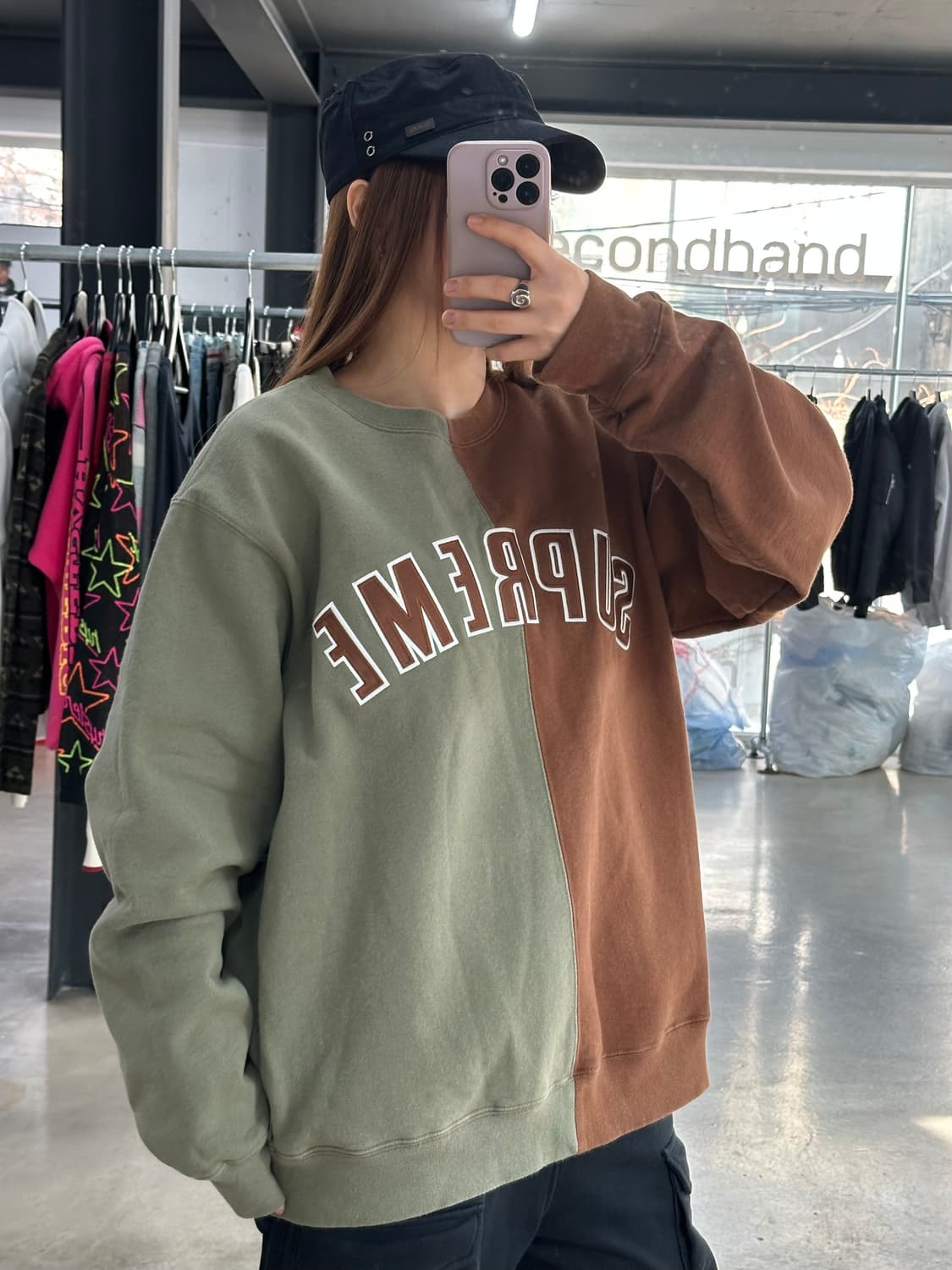 슈프림 18FW 스플릿 크루넥 스웨트셔츠 카키브라운 상품이미지3