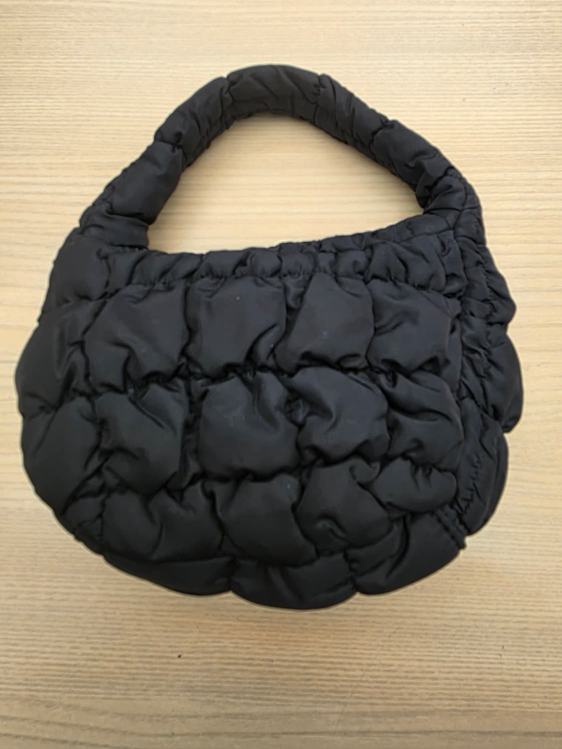 코스 COS 마이크로 미니 구름백 상품이미지4