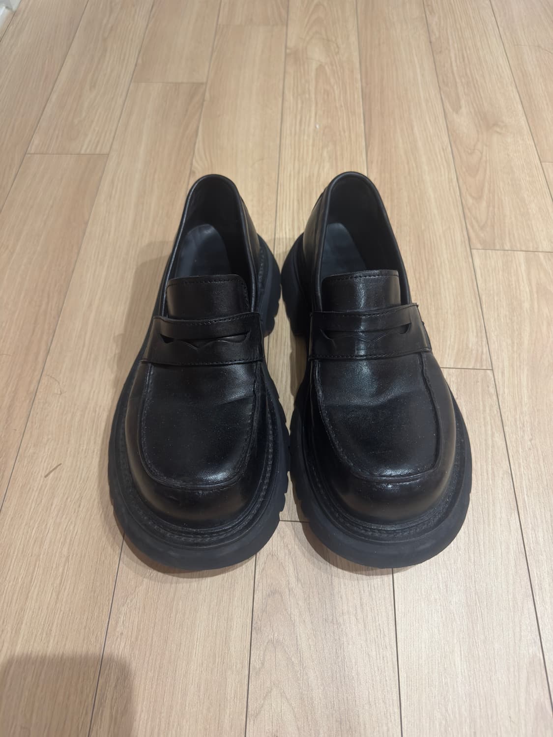 Dnsr 맘모스 홀스레더 로퍼 블랙 상품이미지2