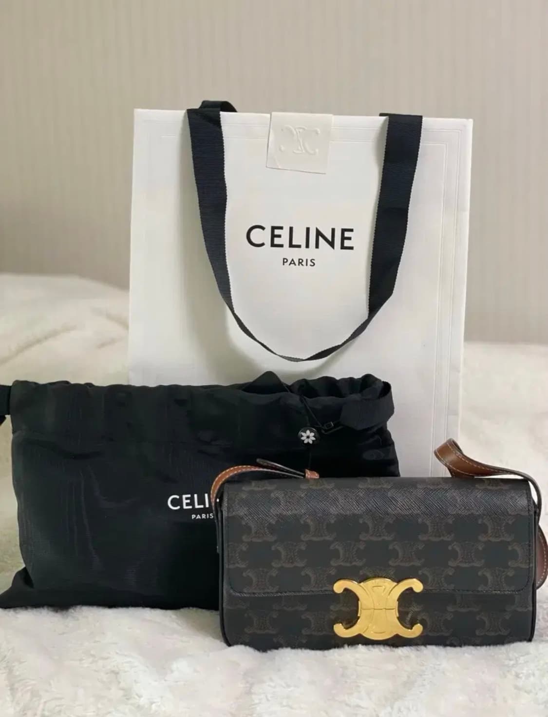 셀린느 클로드 트리옹프 숄더백 상품이미지1