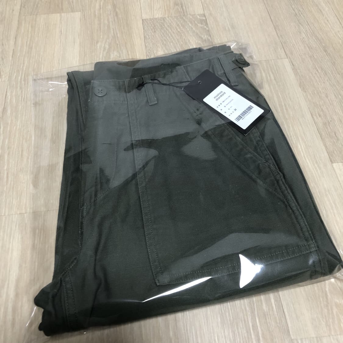 (31) 새상품 무신사 스탠다드 레플리카 백사틴 퍼티그 팬츠 카키 상품이미지10