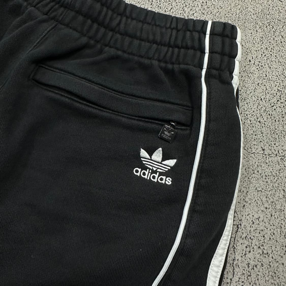 ✨ (바배) 아디다스 삼선 블랙 트레이닝 팬츠 상품이미지6