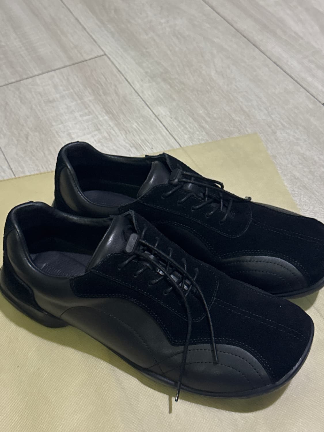 페몬트 스퀘어 슈즈 상품이미지1