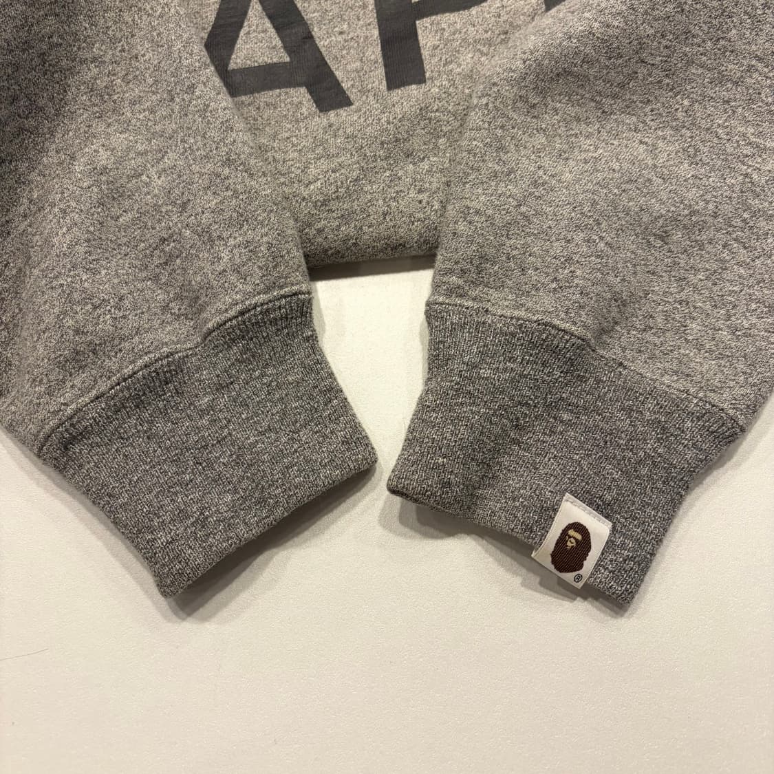 [L] 베이프 BAPE 로고 맨투맨 그레이 B544 상품이미지6