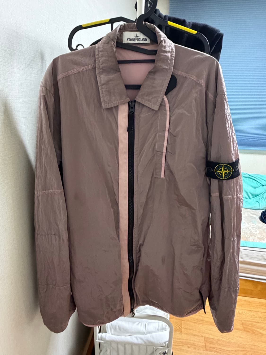 스톤아일랜드 18fw 나일론메탈 셔츠 로즈쿼츠  상품이미지1