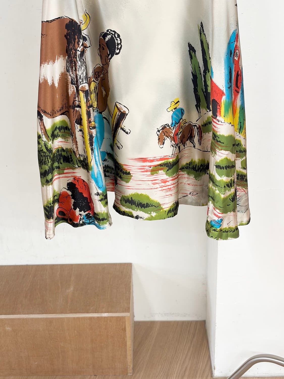 쿠스토 바르셀로나 멀티컬러 프린트 코튼 미디 스커트  상품이미지5