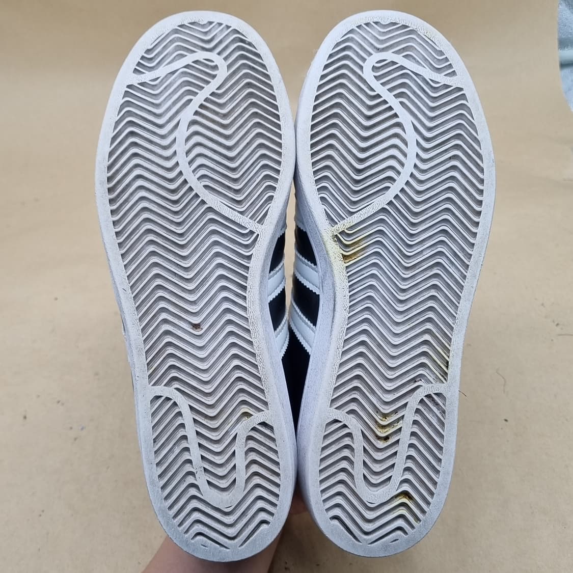 아디다스 슈퍼스타 오리지널 스니커즈 250 상품이미지3