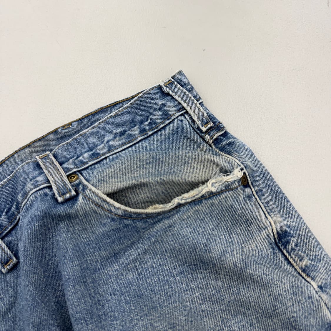 칼하트 OG 가죽패치 워싱 워크 데님팬츠 상품이미지8