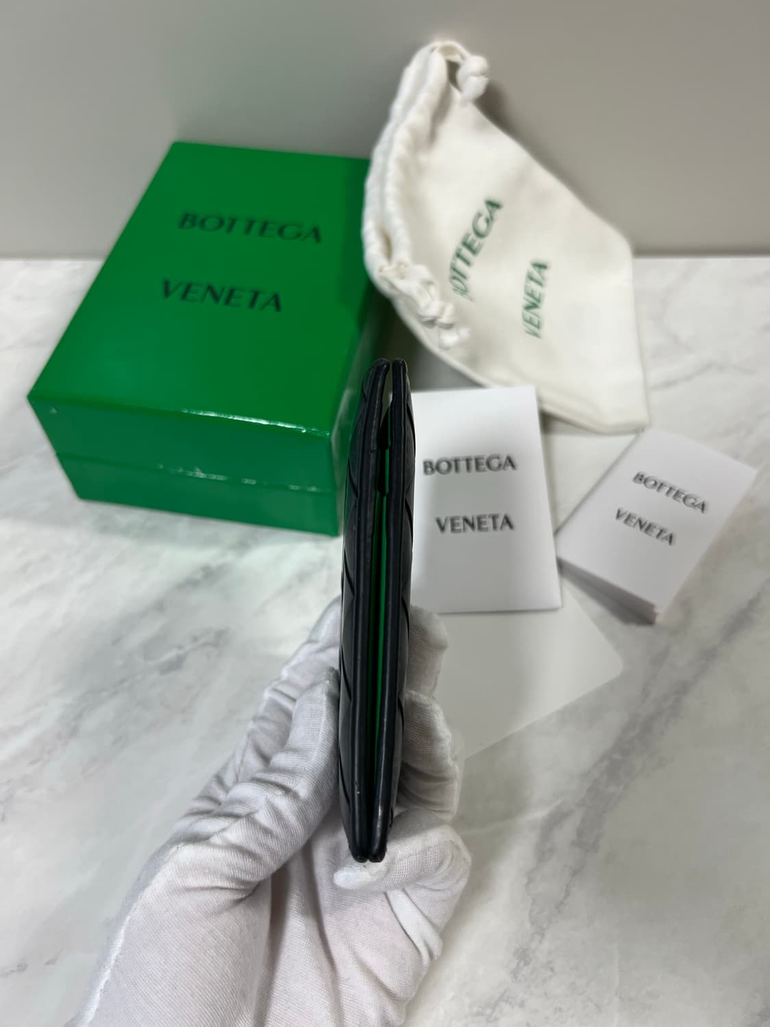 보테가베네타 투톤 플랩 오거나이저 지갑 상품이미지8