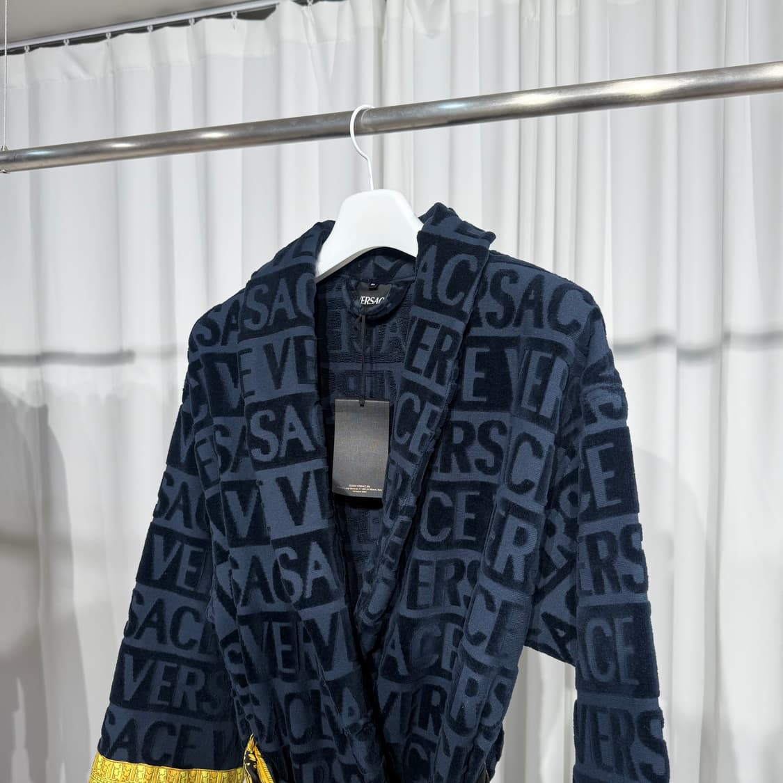 [정품][새상품급] 베르사체 바로코 로브 컬렉션바스 로브 가운 블랙 상품이미지2