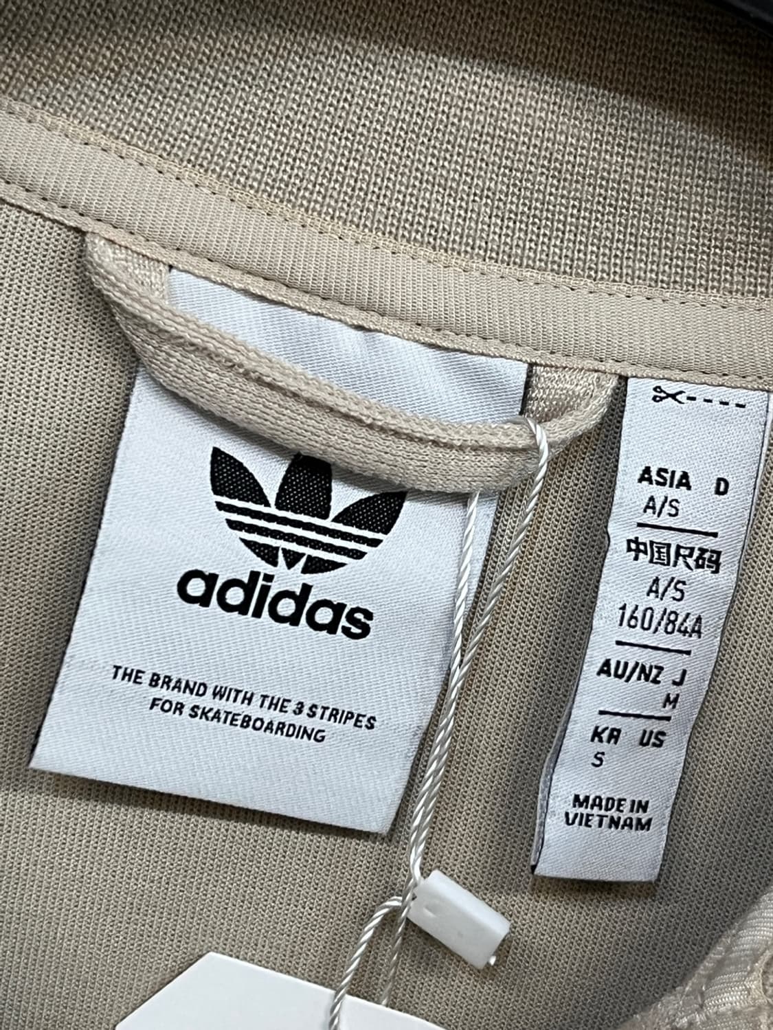 아디다스 스케이트 자켓 상품이미지5