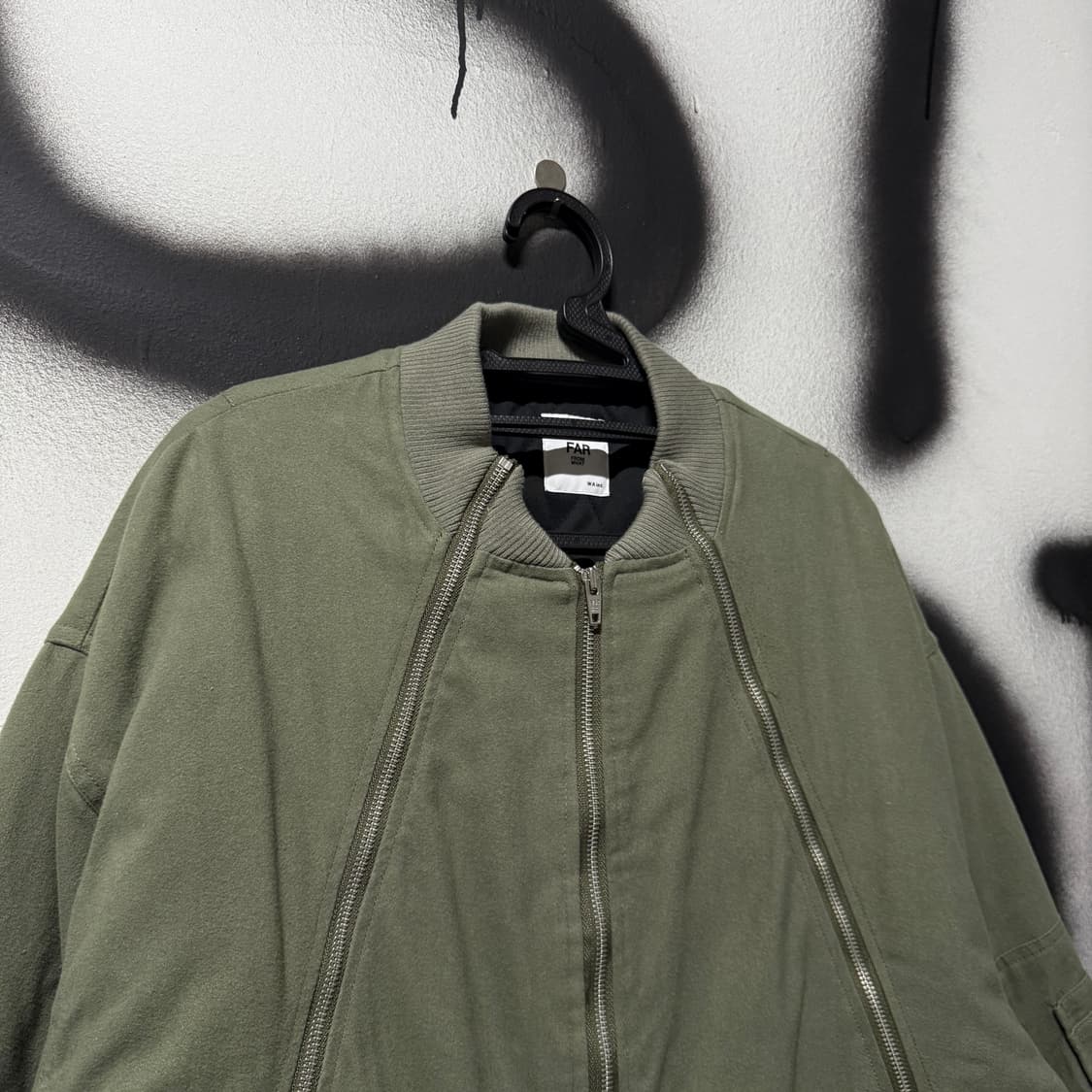 파프롬왓 파아카이브 몰스킨 봄버 자켓 카키 상품이미지4