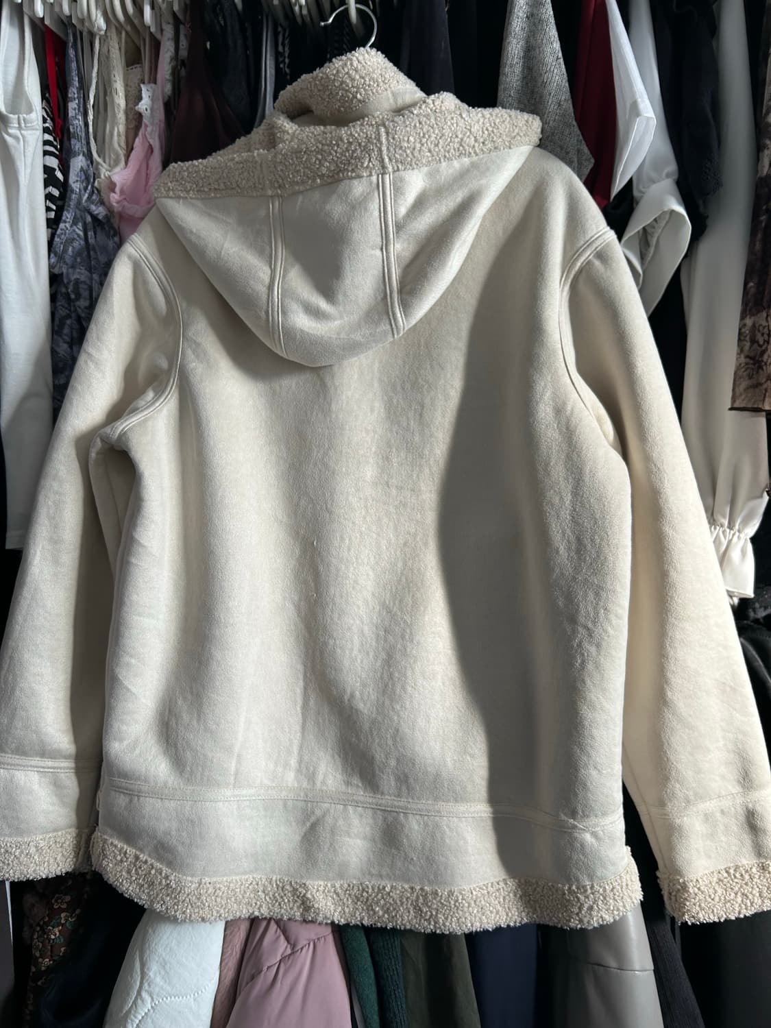 아이보리 후드 무스탕 상품이미지2