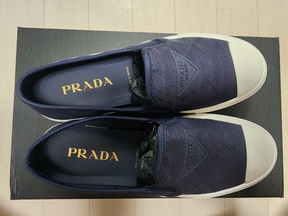 프라다 슬립온(6.5) 상품이미지1
