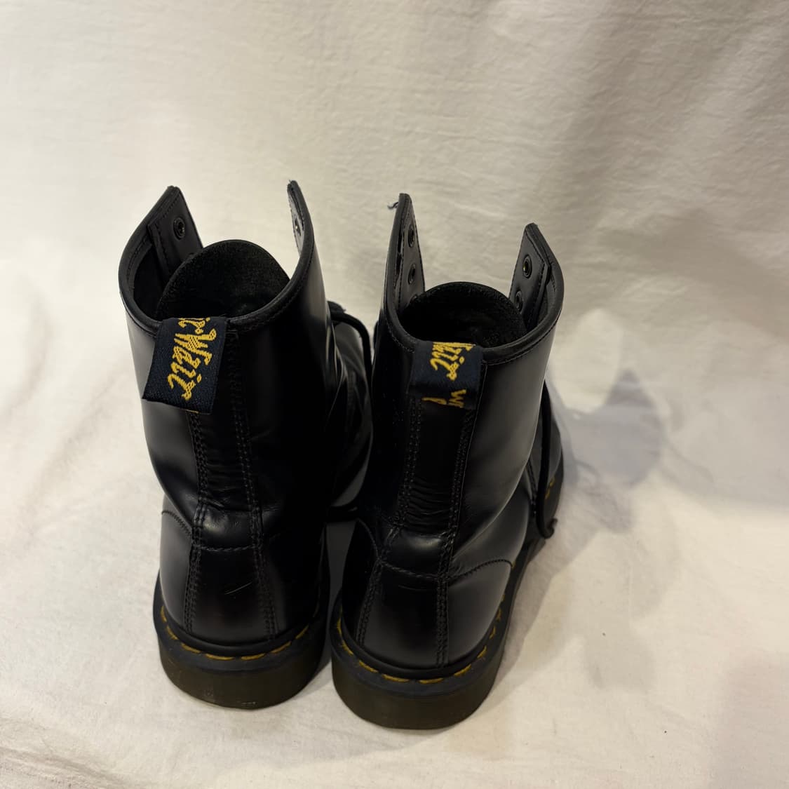 닥터마틴 1460 8홀 블랙 워커 부츠 상품이미지3