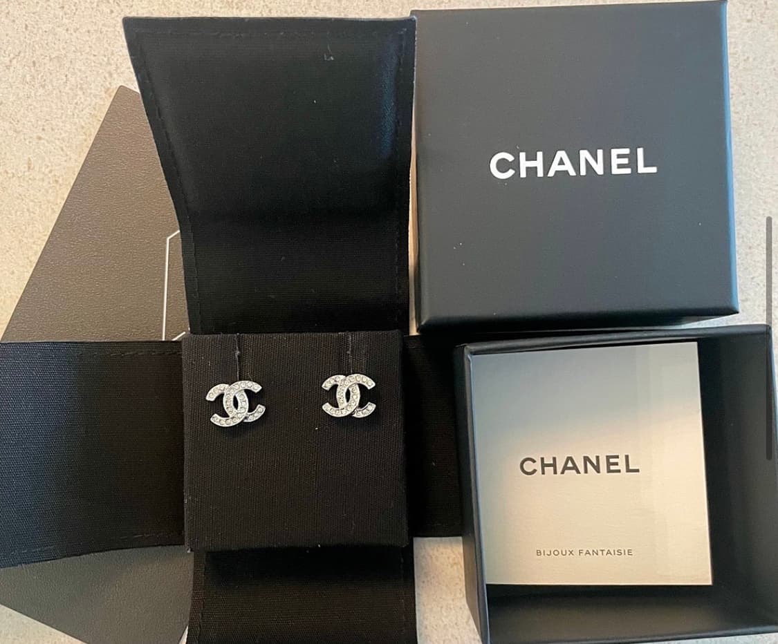 샤넬 기본cc귀걸이 은장 a88429 상품이미지3