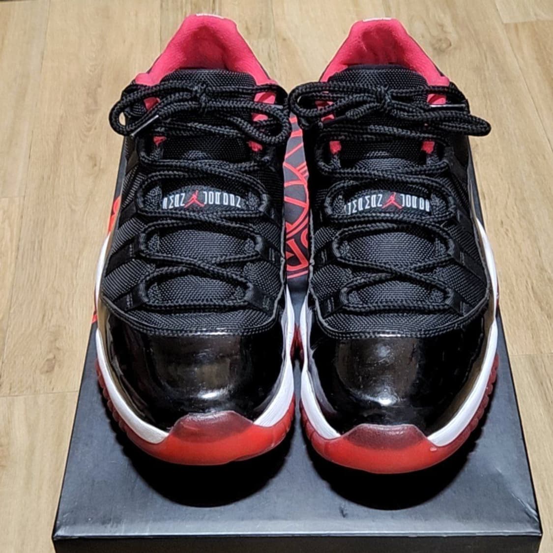 나이키 조던11 280 브레드 로우 상품이미지2