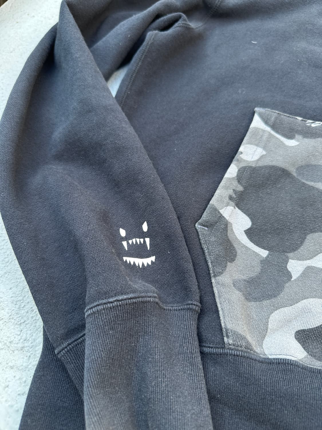 BAPE x UNDEFEATED 샤크 후드집업  상품이미지4