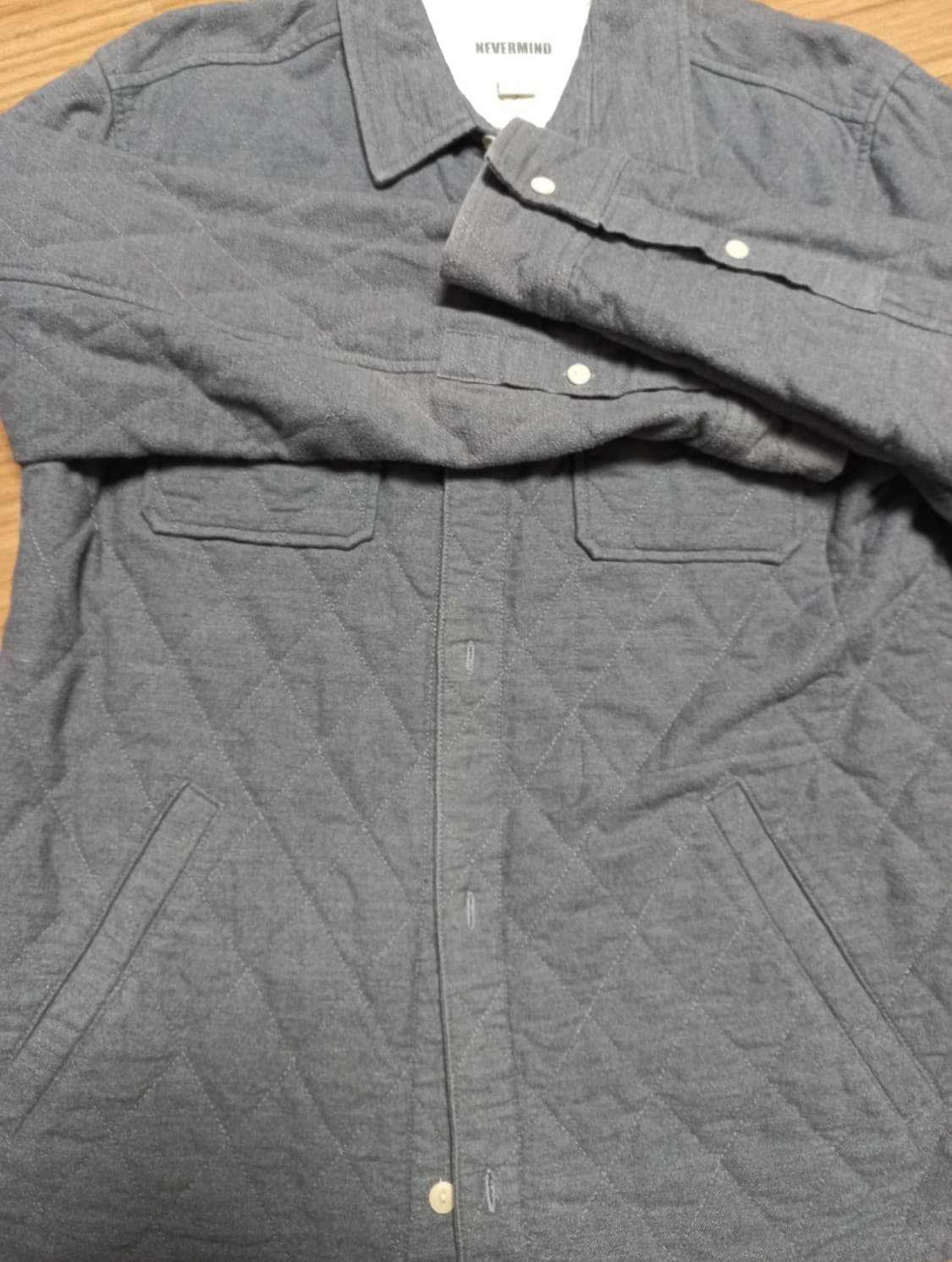 [M] 네버마인드 그레이 퀼티드 셔츠 상품이미지8